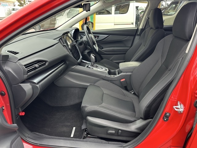 レヴォーグ(スバル)中古車 3