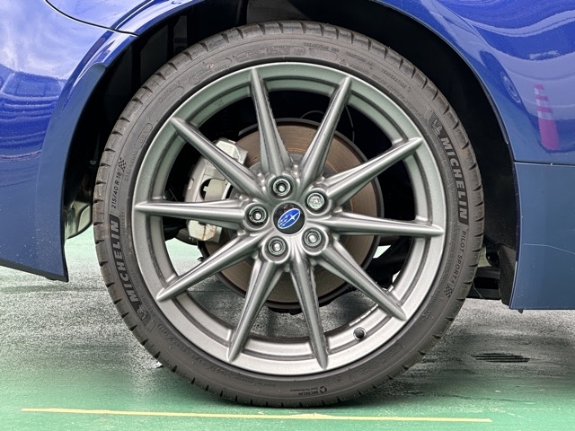 BRZ(スバル)中古車 10