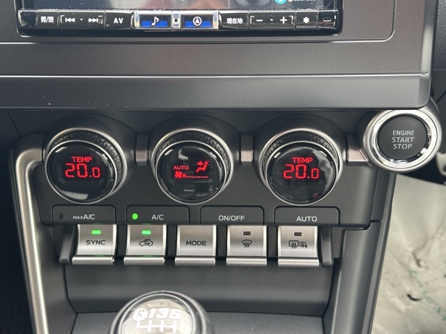 BRZ(スバル)中古車 13