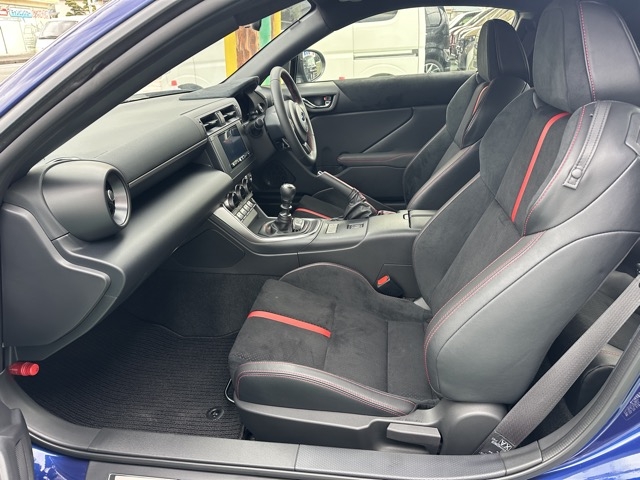 BRZ(スバル)中古車 3