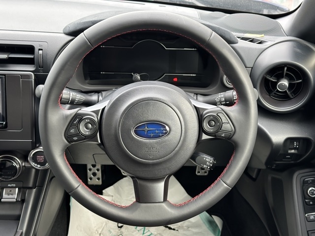 BRZ(スバル)中古車 6
