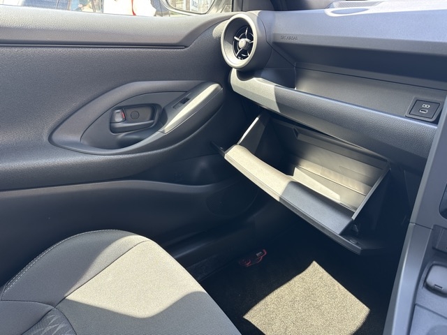 GRヤリス(トヨタ)中古車 16