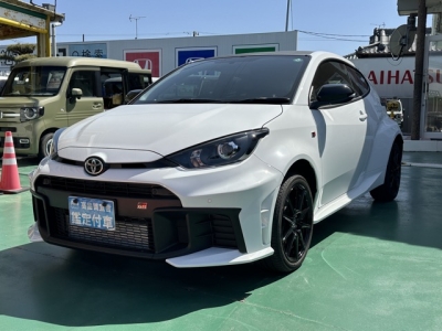 GRヤリス(トヨタ)中古車 前方