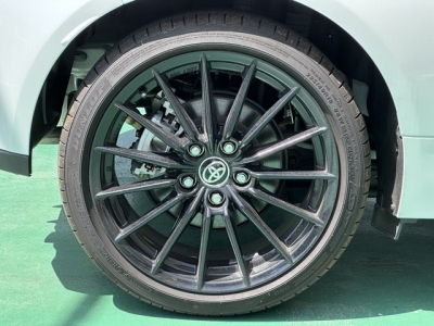 GRヤリス(トヨタ)中古車 内外装写真他１