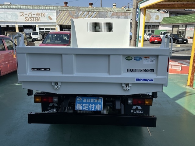 キャンター(三菱)登録済未使用車 10