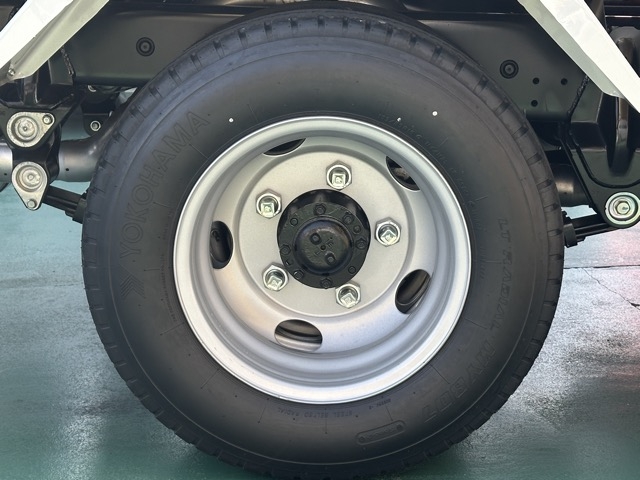 キャンター(三菱)登録済未使用車 27