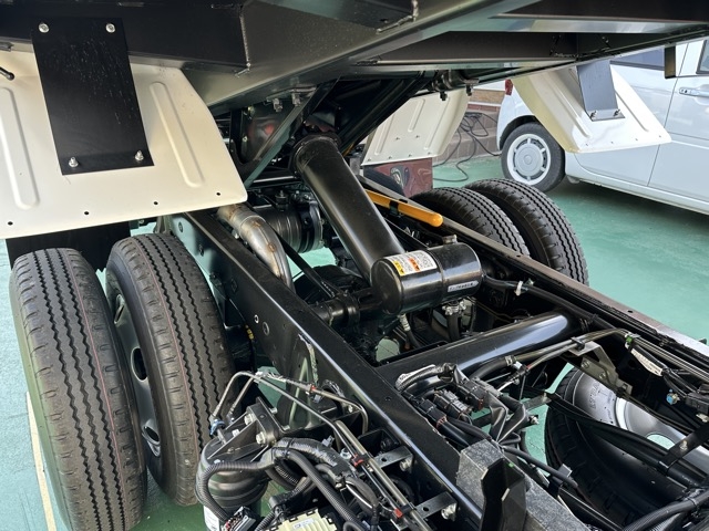 キャンター(三菱)登録済未使用車 5