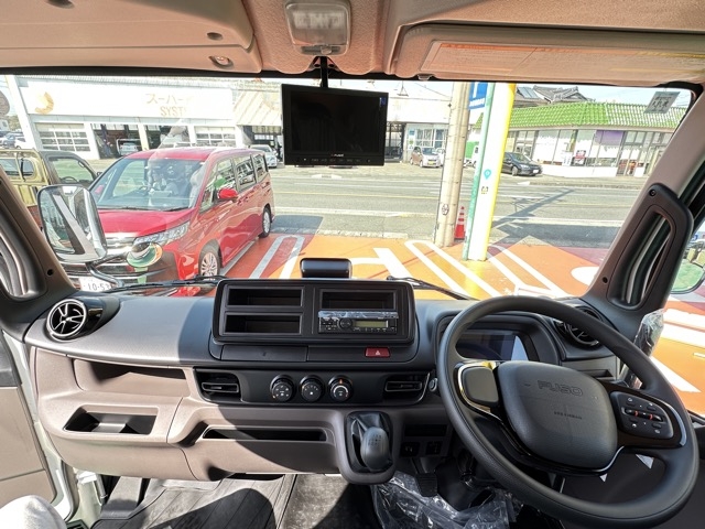 キャンター(三菱)登録済未使用車 7