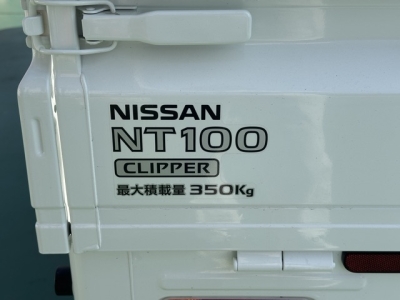 キャリイトラックのOEM(スズキ)届出済未使用車 内外装写真他