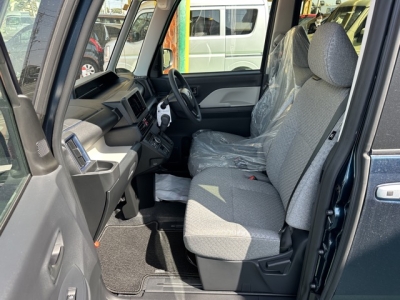 タント(ダイハツ)中古車 前席内装