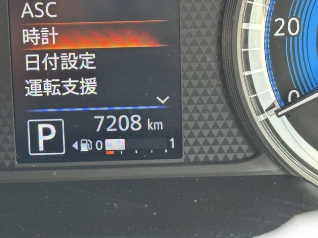 eKクロス(三菱)中古車 20