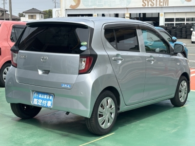 ミライースのOEM(ダイハツ)中古車 内外装写真他２