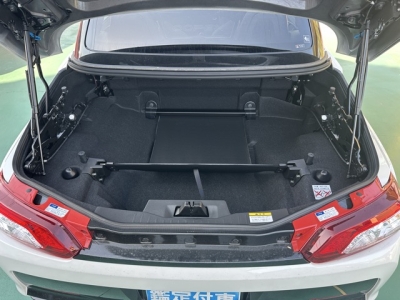 コペンのOEM(ダイハツ)届出済未使用車 内外装写真