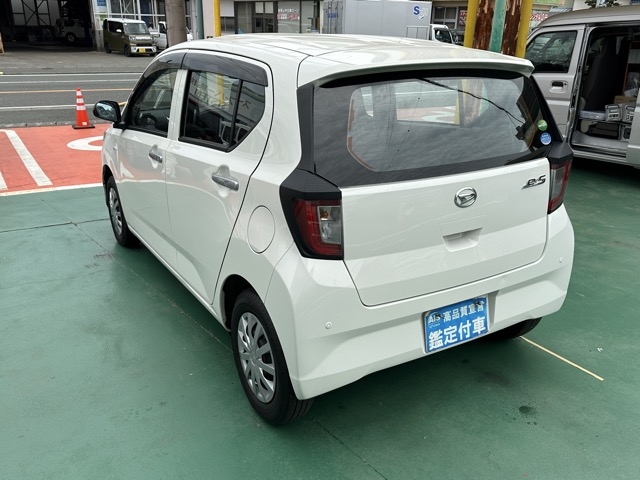 ミライース(ダイハツ)中古車 2