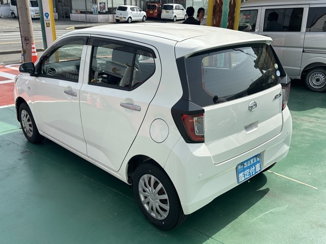 ミライース(ダイハツ)中古車 2