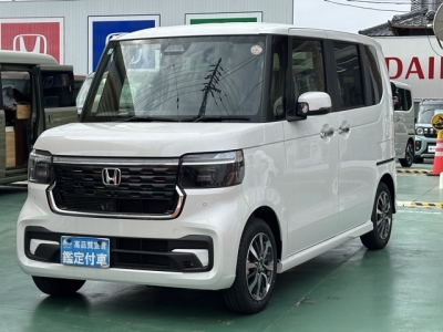 新型N-BOX(ホンダ)届出済未使用車 前方