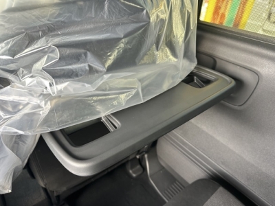 新型N-BOX(ホンダ)届出済未使用車 内外装写真他１