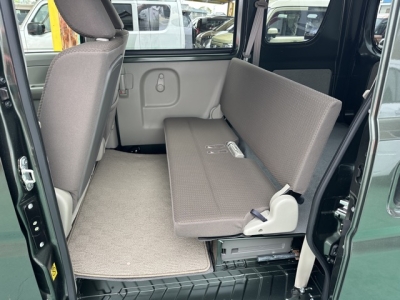 NV１００クリッパー(ニッサン)中古車 後席内装