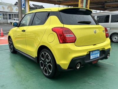 スイフトスポーツ(スズキ)中古車 後方