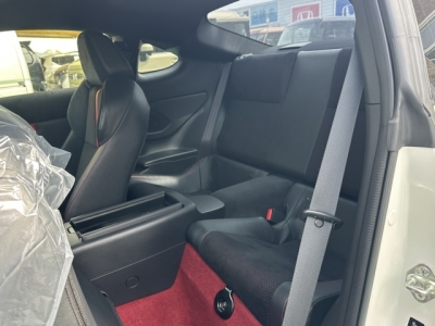 GR86(トヨタ)中古車 後席内装