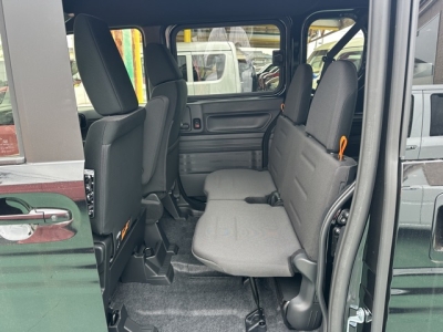 N-VAN(ホンダ)届出済未使用車 後席内装