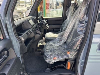 N-VAN(ホンダ)届出済未使用車 前席内装