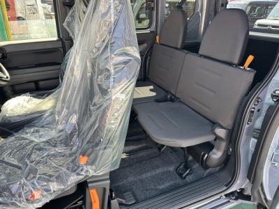 N-VAN(ホンダ)届出済未使用車 後席内装