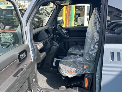 N-VAN(ホンダ)届出済未使用車 前席内装