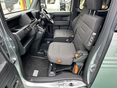 N-VAN(ホンダ)届出済未使用車 前席内装