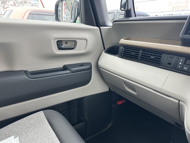 N-BOX(ホンダ)届出済未使用車 18