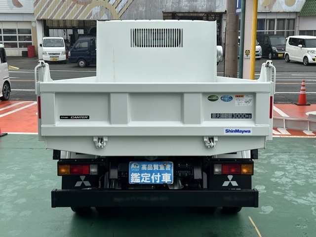 キャンター(三菱)登録済未使用車 12