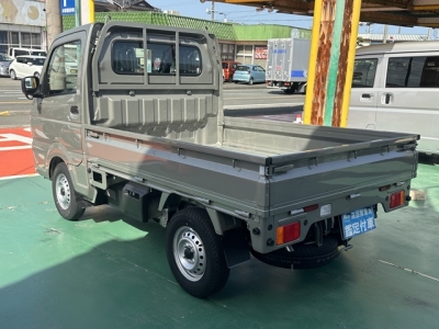 キャリートラック(スズキ)届出済未使用車 後方