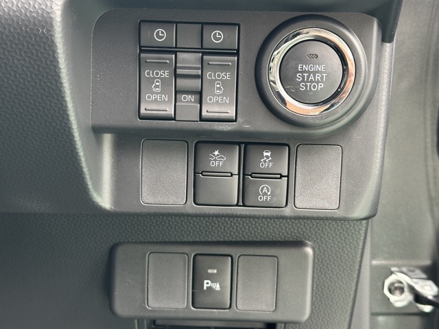 トール(ダイハツ)中古車 11