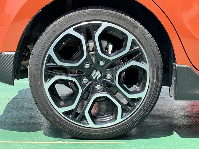 スイフト(スズキ)中古車 11