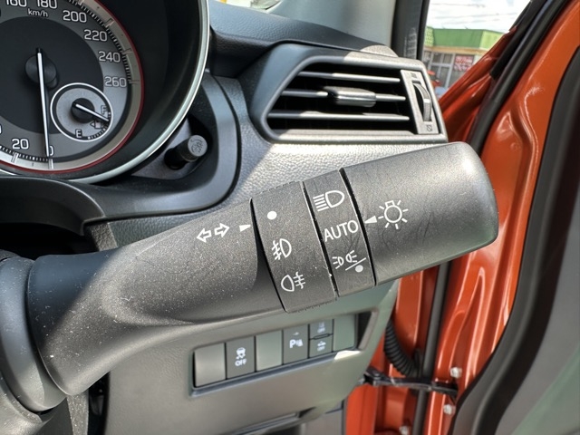スイフト(スズキ)中古車 17