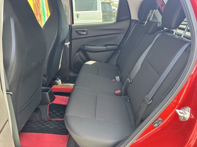 スイフト(スズキ)中古車 4