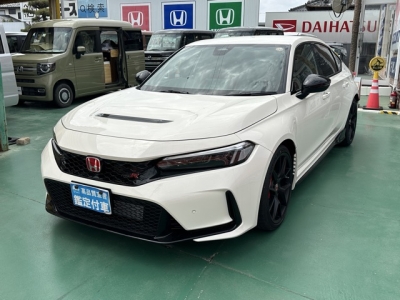 シビック(ホンダ)登録済未使用車 前方