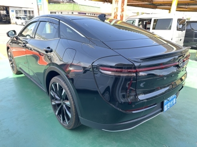 クラウンクロスオーバー(トヨタ)中古車 後方