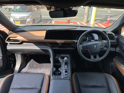 クラウンクロスオーバー(トヨタ)中古車 内外装写真