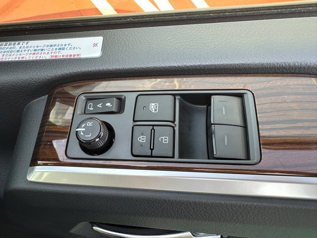 グランエース(トヨタ)中古車 17