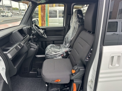 N-VAN(ホンダ)届出済未使用車 前席内装