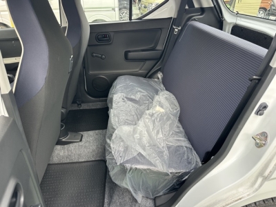 アルト(スズキ)中古車 後席内装