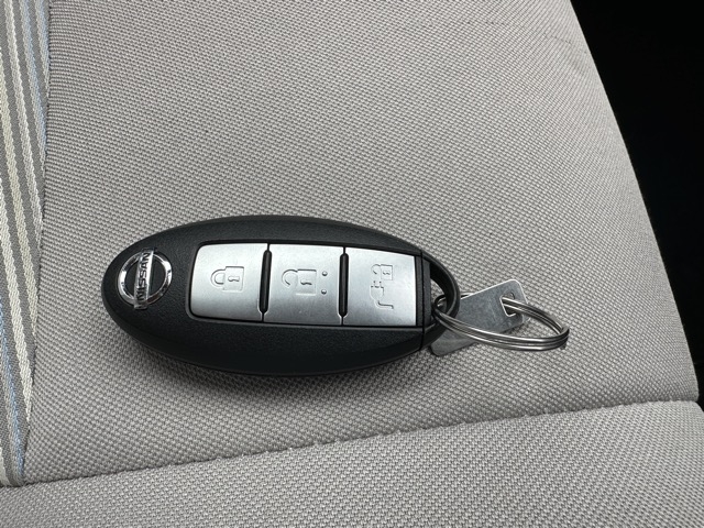 リーフ(ニッサン)中古車 25