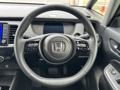 フィット(ホンダ)中古車 内外装写真