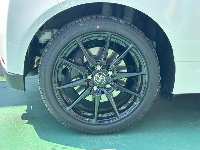 GRヤリス(トヨタ)登録済未使用車 10