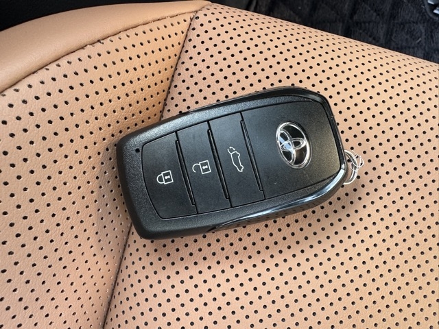 クラウン(トヨタ)中古車 24