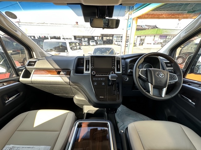 グランエース(トヨタ)中古車 7