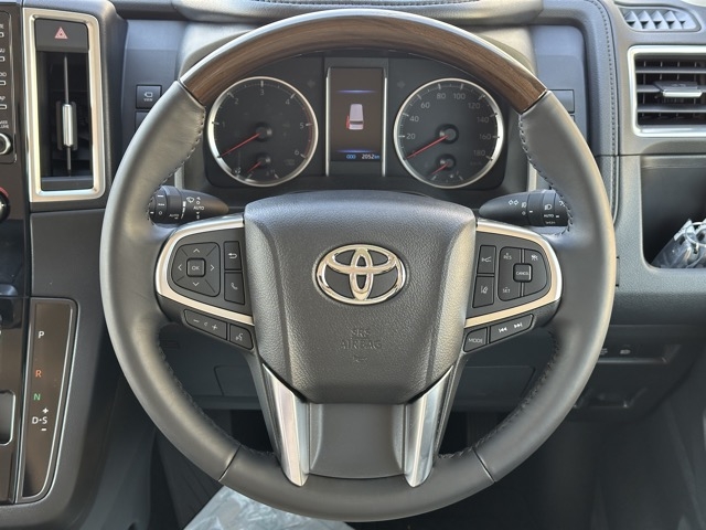 グランエース(トヨタ)中古車 8