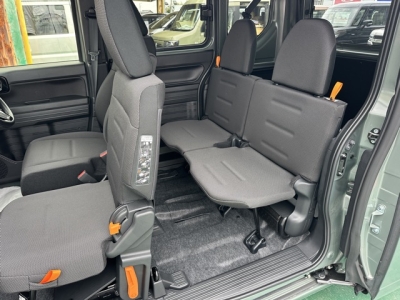 N-VAN(ホンダ)届出済未使用車 後席内装