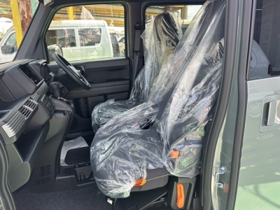 N-VAN(ホンダ)届出済未使用車 前席内装